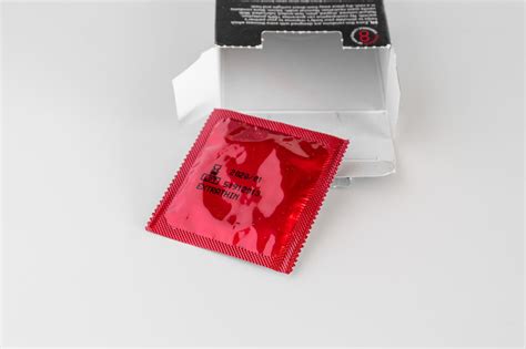 Blowjob ohne Kondom gegen Aufpreis Begleiten Giesen